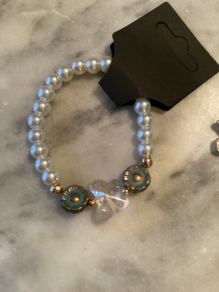 Grateful Soul Jewelry Kids White and Gold