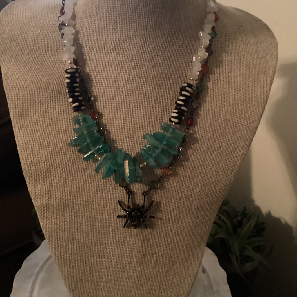 Grateful Soul Necklace spider black