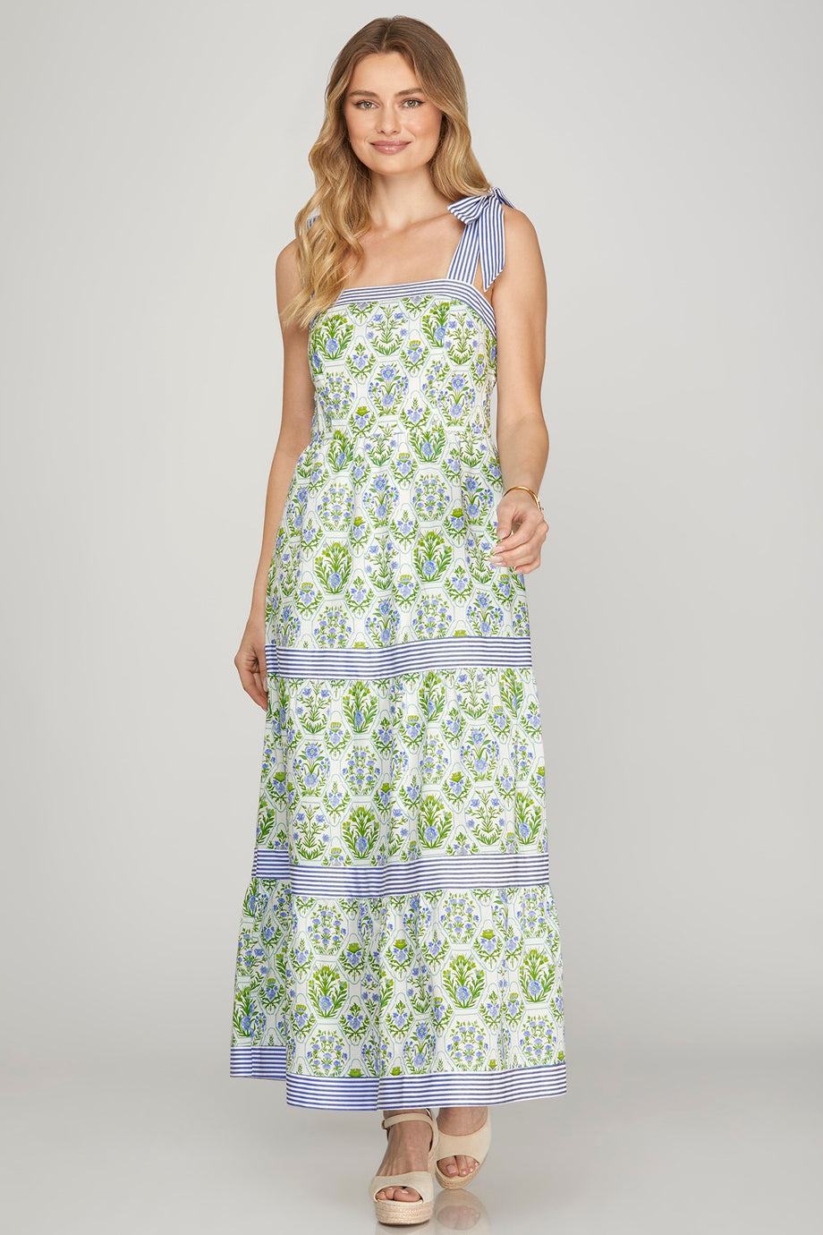 she sky maxi dress + Sleeveless Tiered A chic and versatile TT_Silk Color:Dark Navy and Gold Tie Neck Long Sleeve