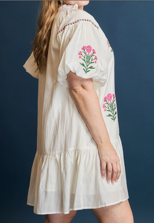 green emerald velvet dress Umgee Ivory Grace Embroidered Jacquard Flutter Sleeve Dress main image 1