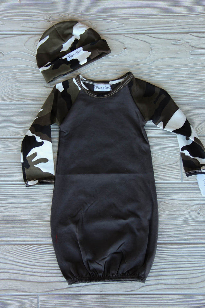 Pepper & Oliver  Baby Boy Infant Raglan Gown Set